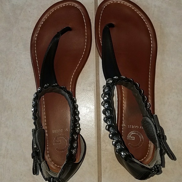 G by Guess T Strap Sandals Zipper Heel - Picture 2 of 4
